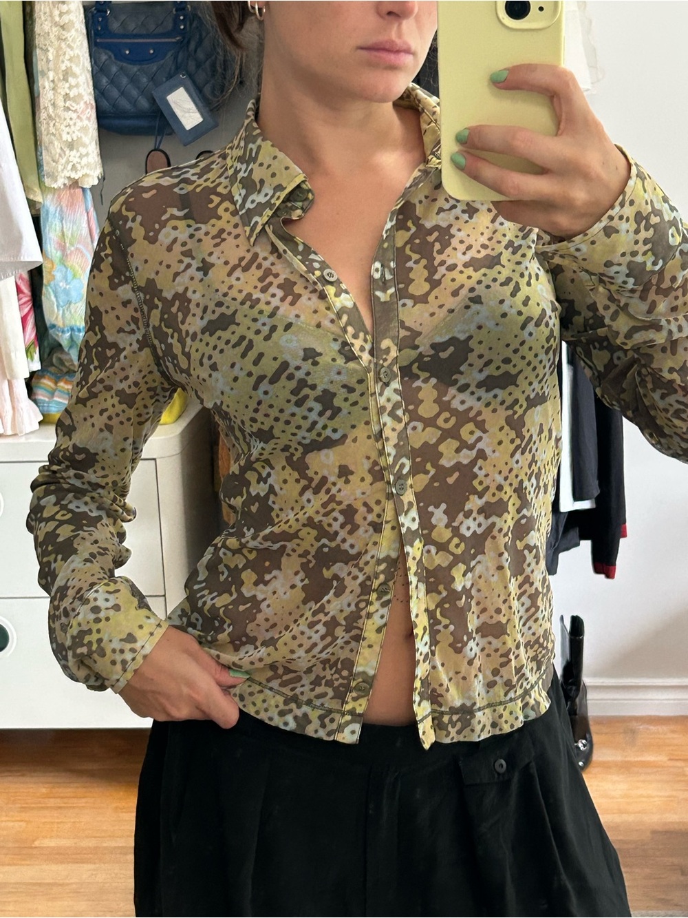 VINTAGE mexx sheer Abstract Camo Button-Front Shirt - Green/Brown